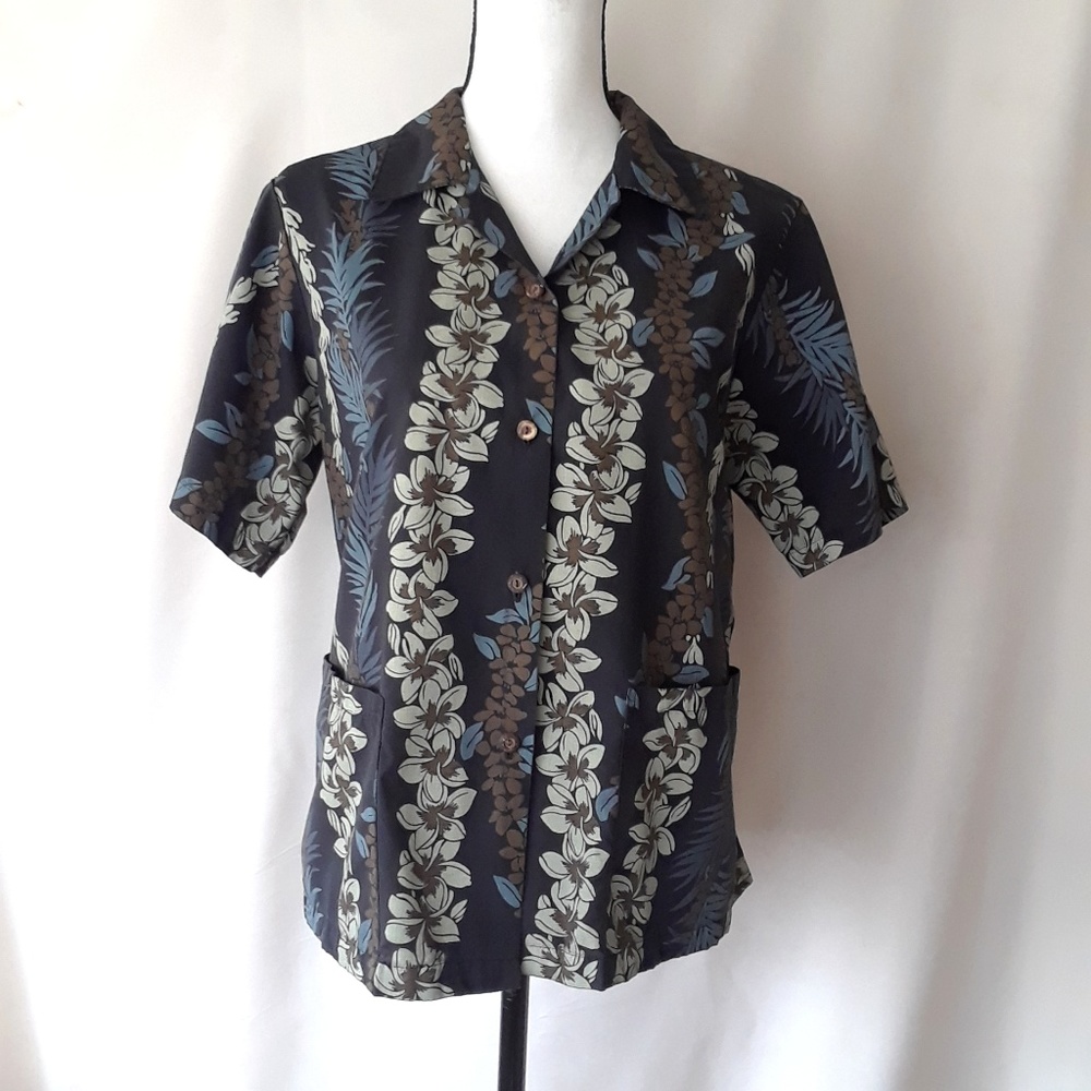 Vintage 80s Blue Hawaiian Made Tropical Floral Shirt
